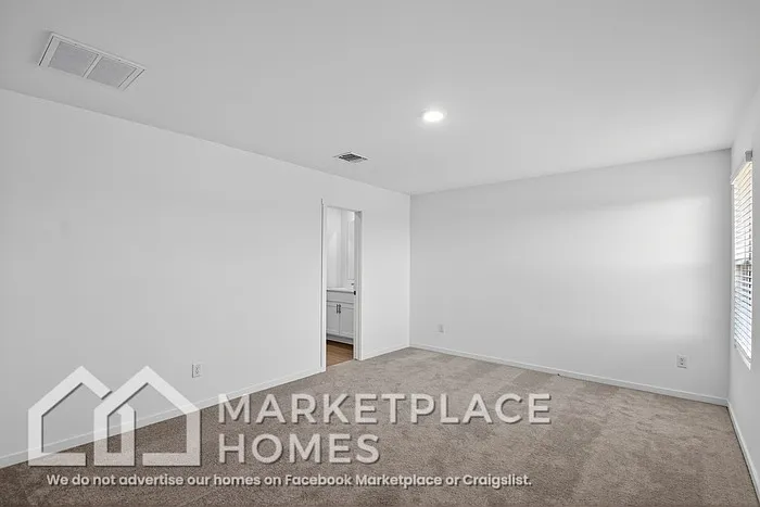 9721 NW 124th St — Photo 14