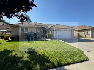 5783 N State St, Fresno, CA 93722