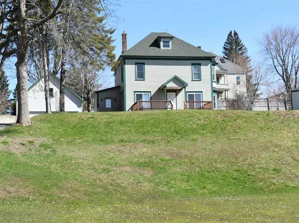 48 Landing Street, Newport City, VT 05855