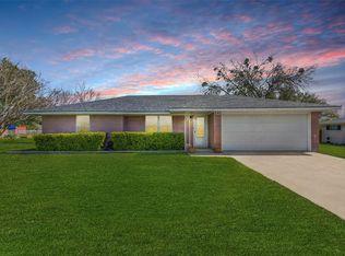 240 New Hope Rd E, McKinney, TX 75071