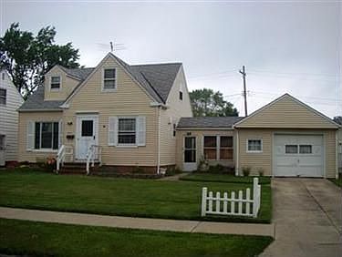1st image of 403 E 322nd St