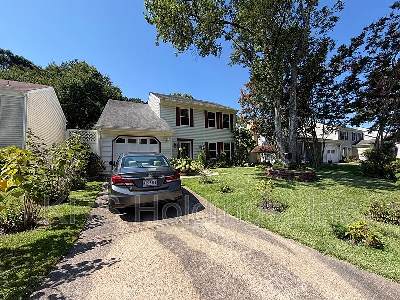3877 Sherman Oaks Ave