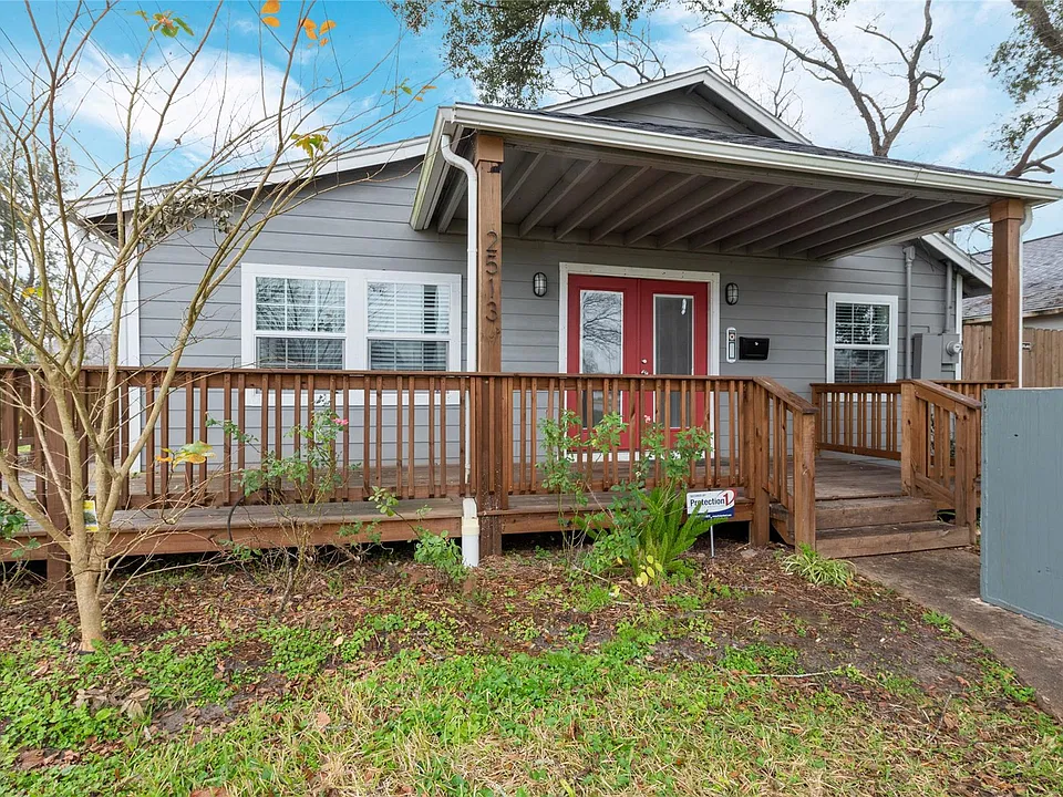 2513 S Grand Blvd