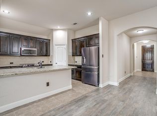 11905 Longstone Dr, Burleson, TX 76028