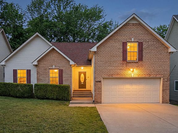 2nd image of 664 Deer Ridge Dr