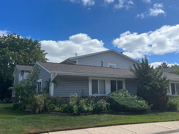 3rd image of 6125 Kit Carson Dr