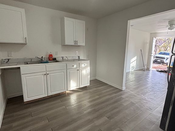 4th image of 3023 Perez St