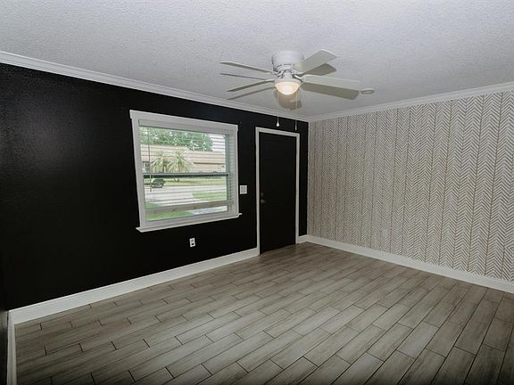 3rd image of 2040 Woodbriar Loop S