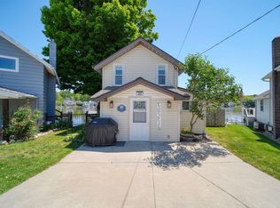 245 Duryeas Point, Michigan Center, MI 49254