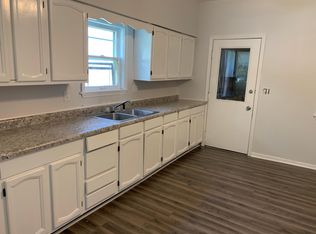 1030 S Osborn Ave, Kankakee, IL 60901