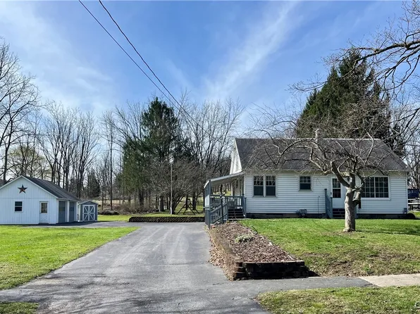 45 Maple Ave, Port Byron, NY 13140