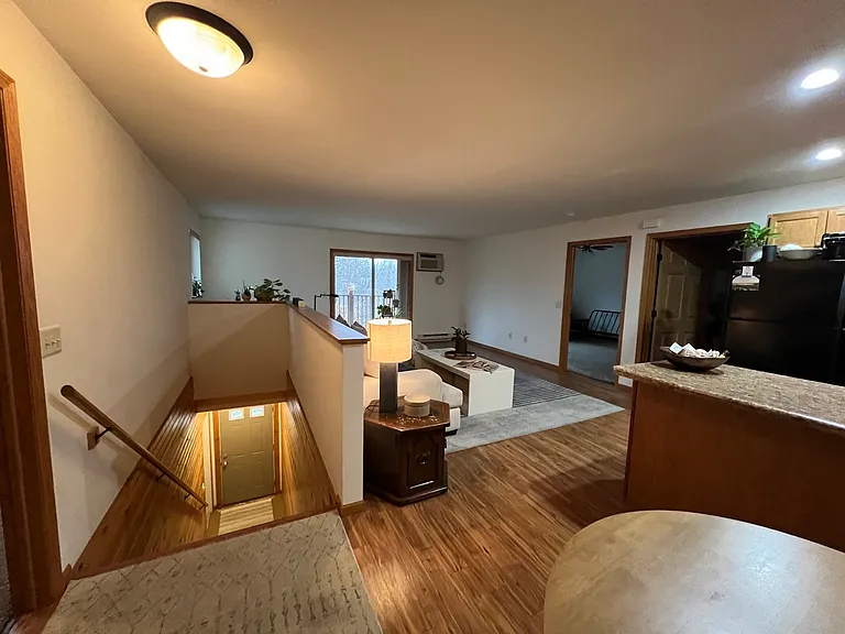 241 N Willson Dr #G — Photo 4