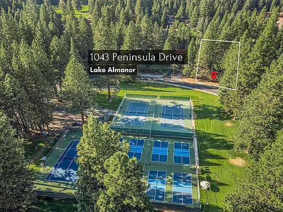 3rd image of 1043 Peninsula Dr
