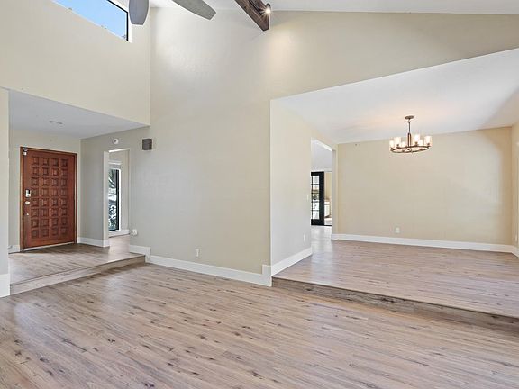 5th image of 7306 Nob Hill Dr