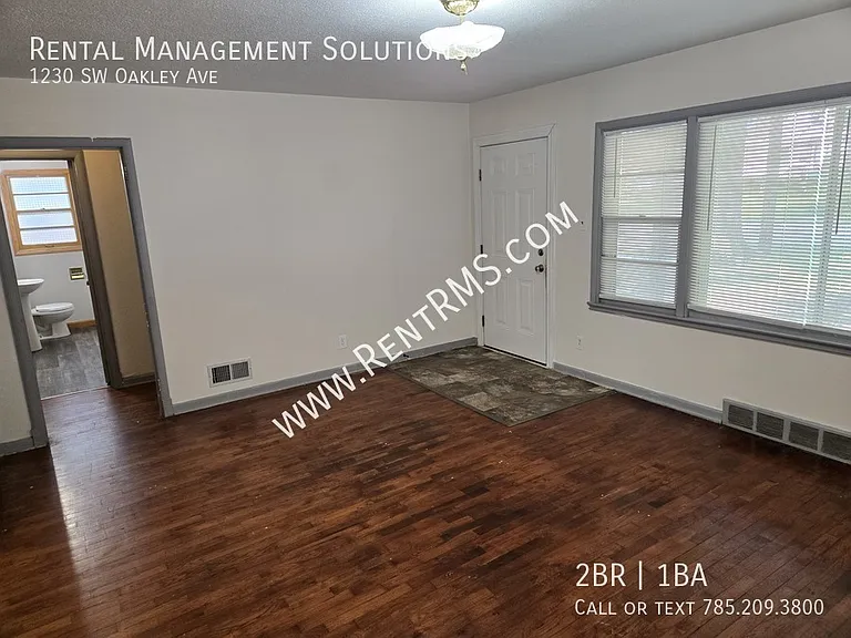 1230 SW Oakley Ave — Photo 3