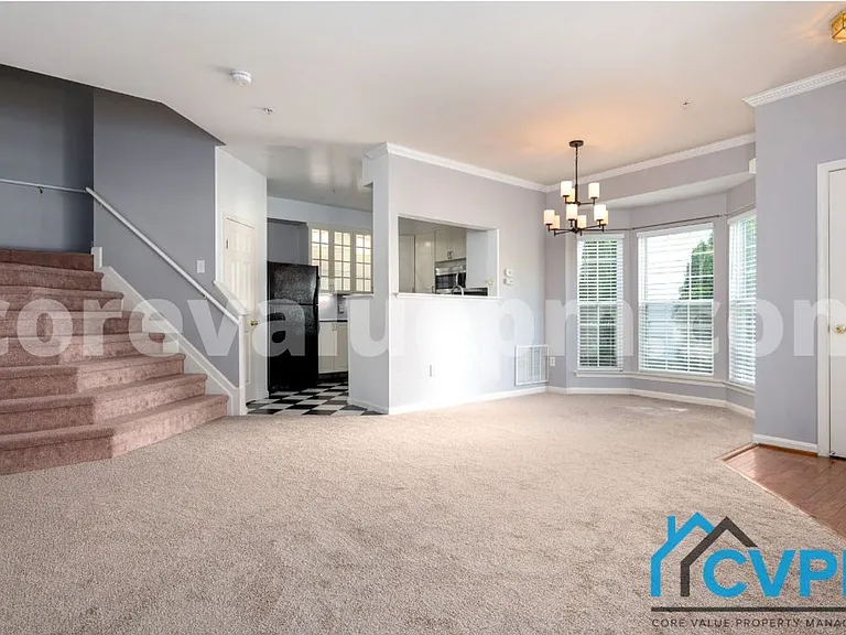 1934 Hackberry Ct — Photo 6