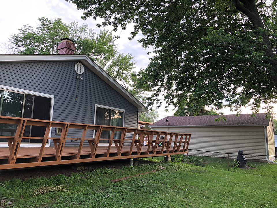 HUGE DECK