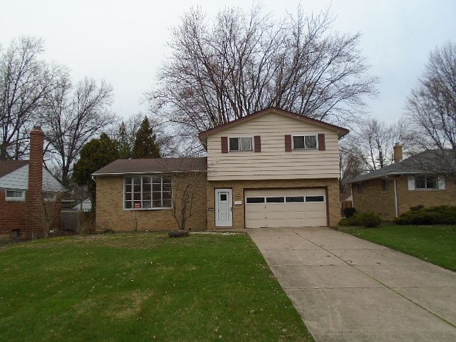 1st image of 23560 Carriage Ln