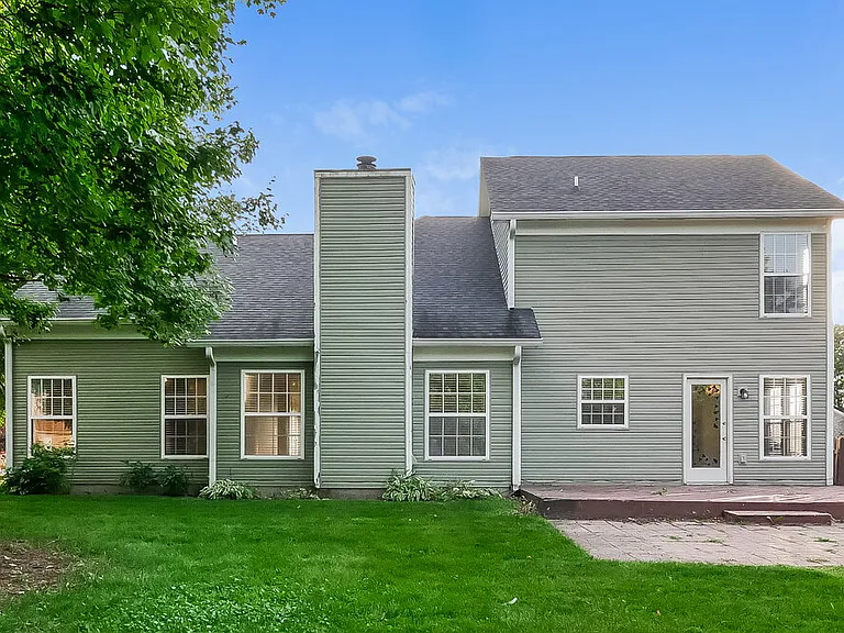 401 Creekstone Dr — Photo 17