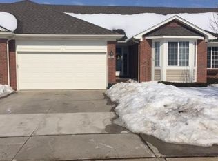 26019 Mariners Pt, Chesterfield, MI 48051