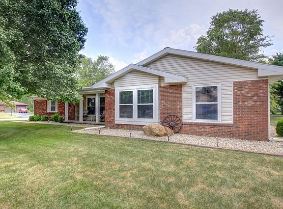 2nd image of 1203 Alderbury Dr