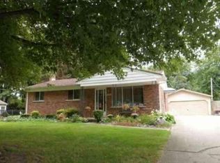 39325 Elmite St, Harrison Township, MI 48045