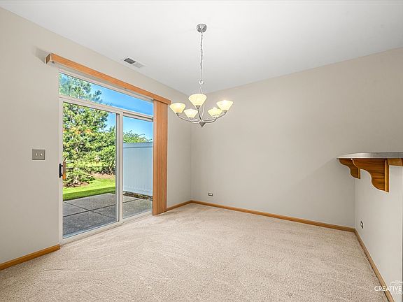 5th image of 449 Dancer Ln