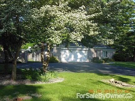 7224 Huntington Rd photo 1