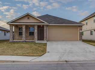 745 Great Oaks Dr, New Braunfels, TX 78130