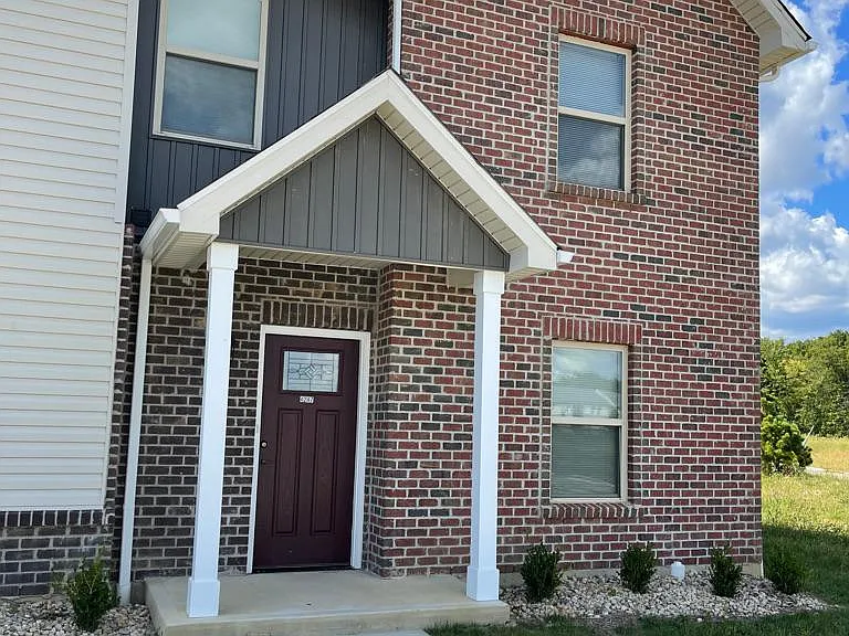 4235 Otter Creek Dr — Photo 32