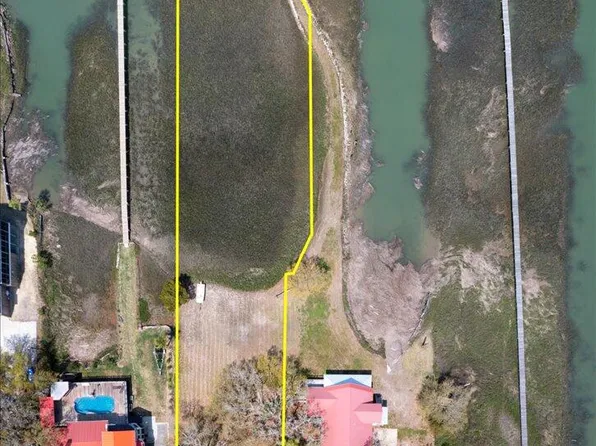 1212 Tabby Dr, Folly Beach, SC 29439