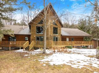 4222 Sapphire Dr NW, Williamsburg, MI 49690