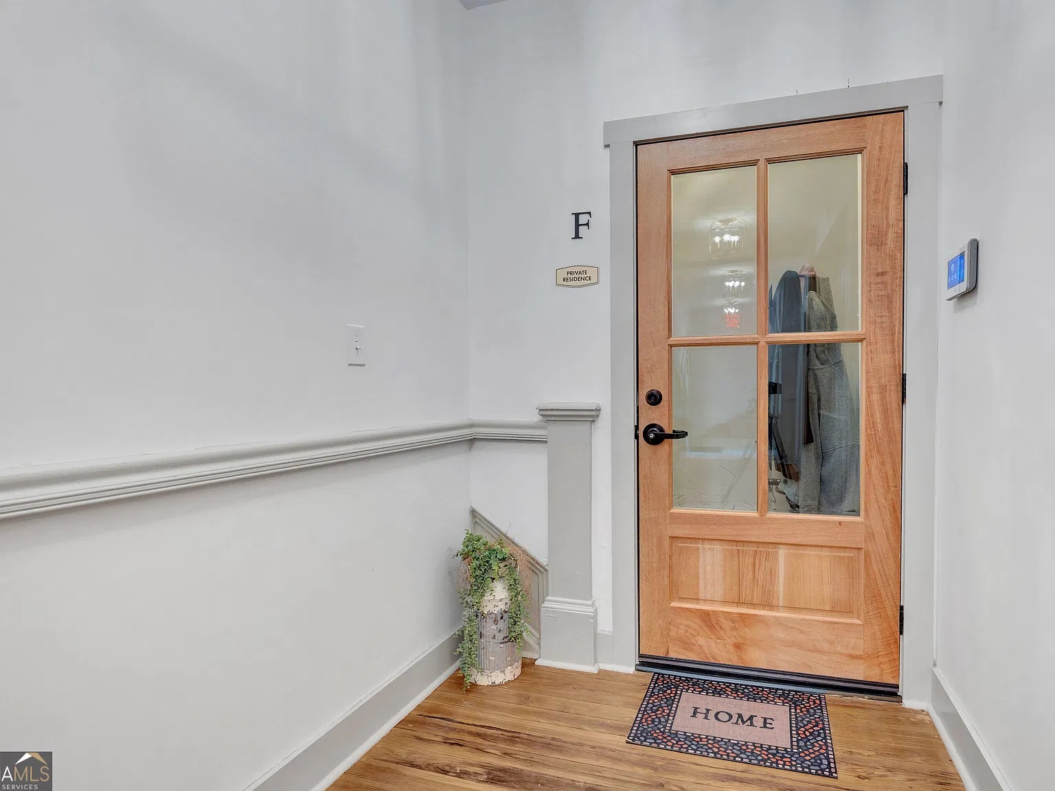 2 bed, 1.0 bath, 1250 sqft, $2,200 — Photo 4