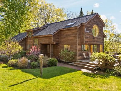 9393 S Lou Len Rd, Traverse City, MI, 49684