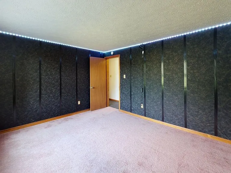 975 Murray Ln — Photo 40