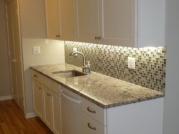 2nd image of 1343 Cove Dr #206B