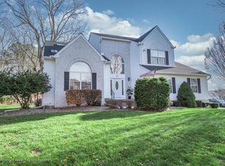 335 Mackenzie Dr, Jackson, NJ 08527