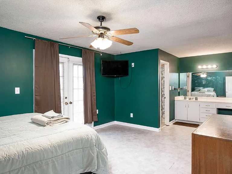 3003 Creek View Ct — Photo 19