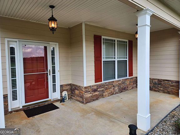 2nd image of 1516 Maddox Ln