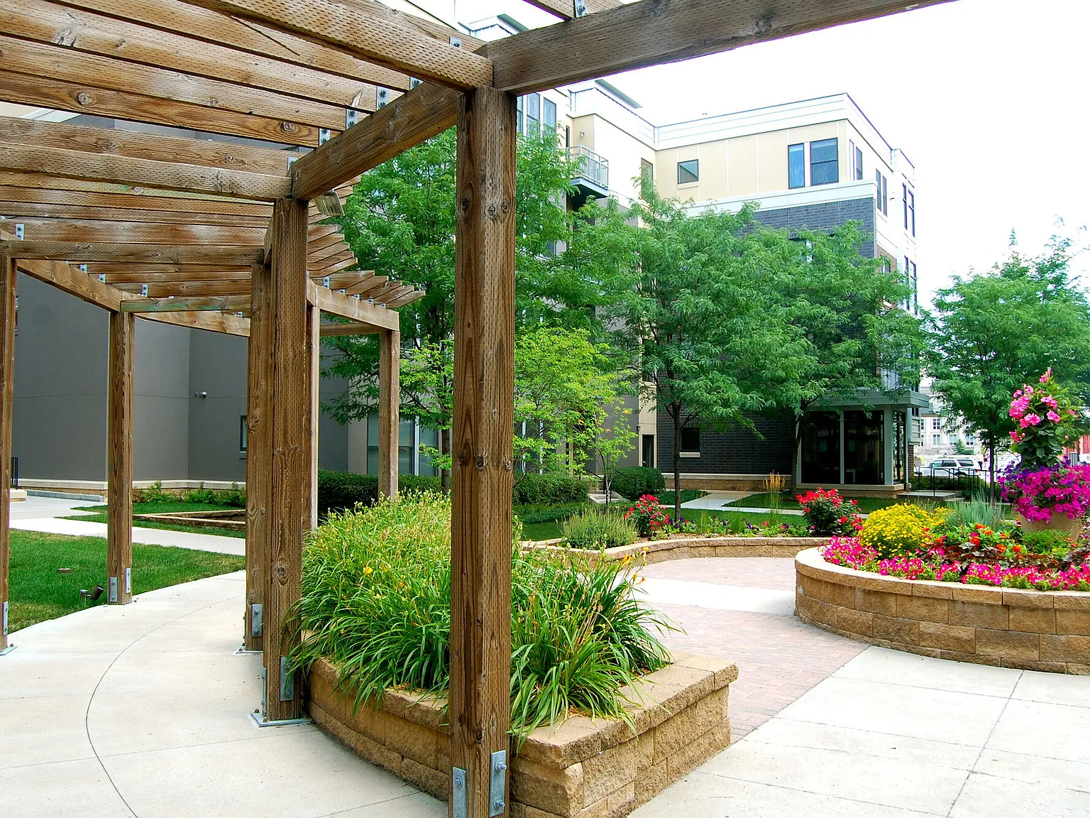 Vine Street Lofts — Photo 3