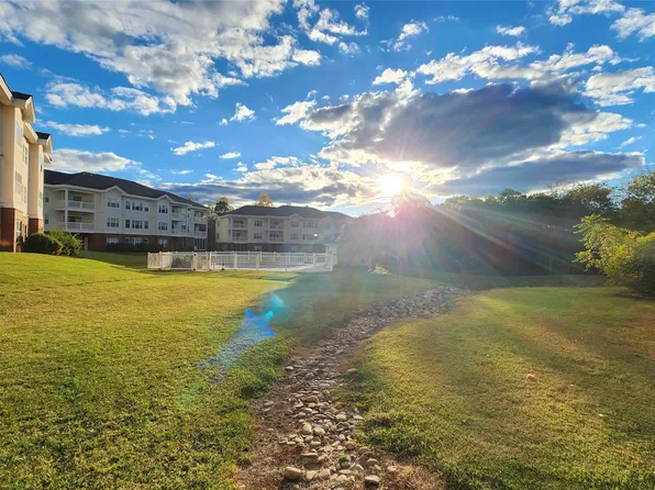 9121 Meadow Vista Rd, Charlotte, NC 28213