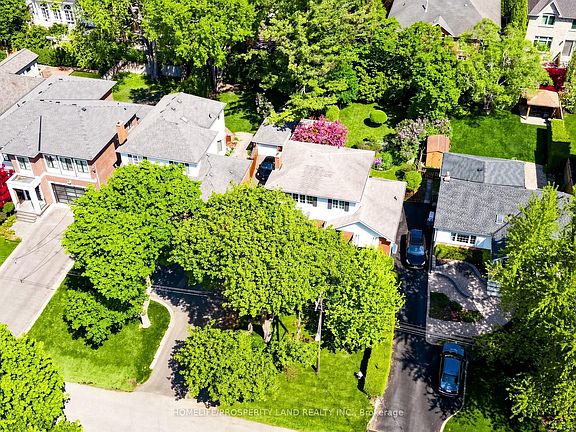 4th image of 18 Orrell Ave