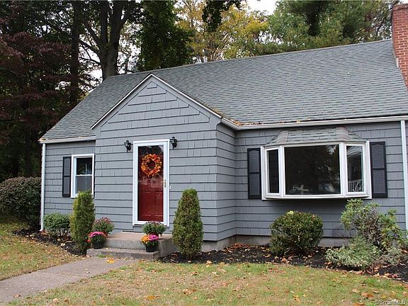 3rd image of 55 Primrose Dr
