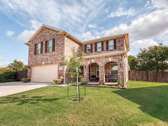 2nd image of 8940 Winding Valley Dr