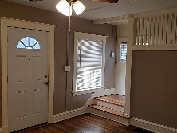 2nd image of 3627 Agnes Ave