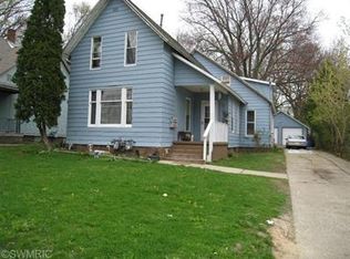 1304 College Ave NE, Grand Rapids, MI 49505