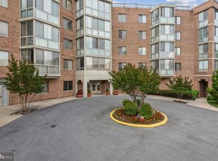 2904 N Leisure World Blvd APT 304, Silver Spring, MD 20906