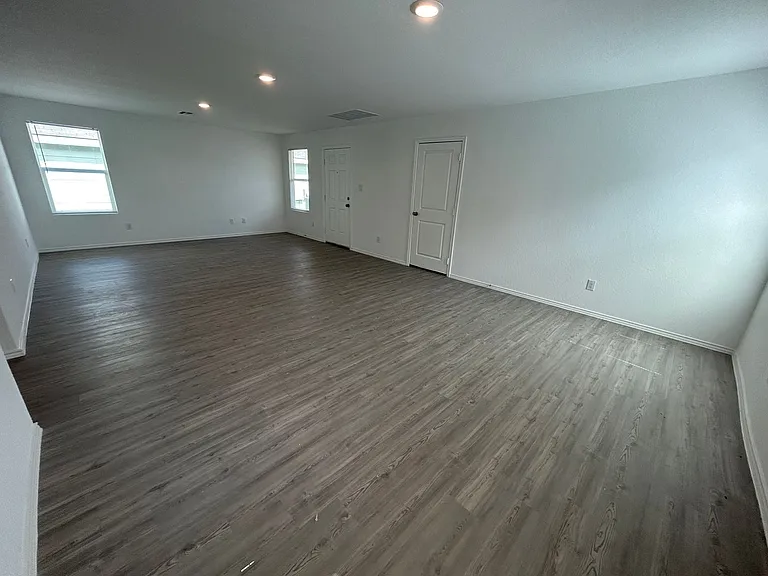 4206 Osmosis Dr — Photo 7