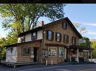 299 Peekskill Hollow Rd, Putnam Valley, NY 10579