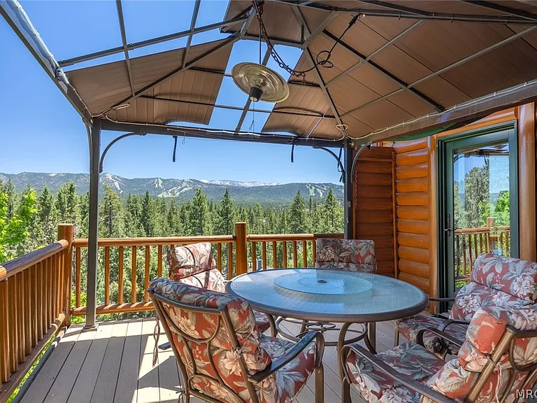1165 Green Mountain Dr — Photo 37